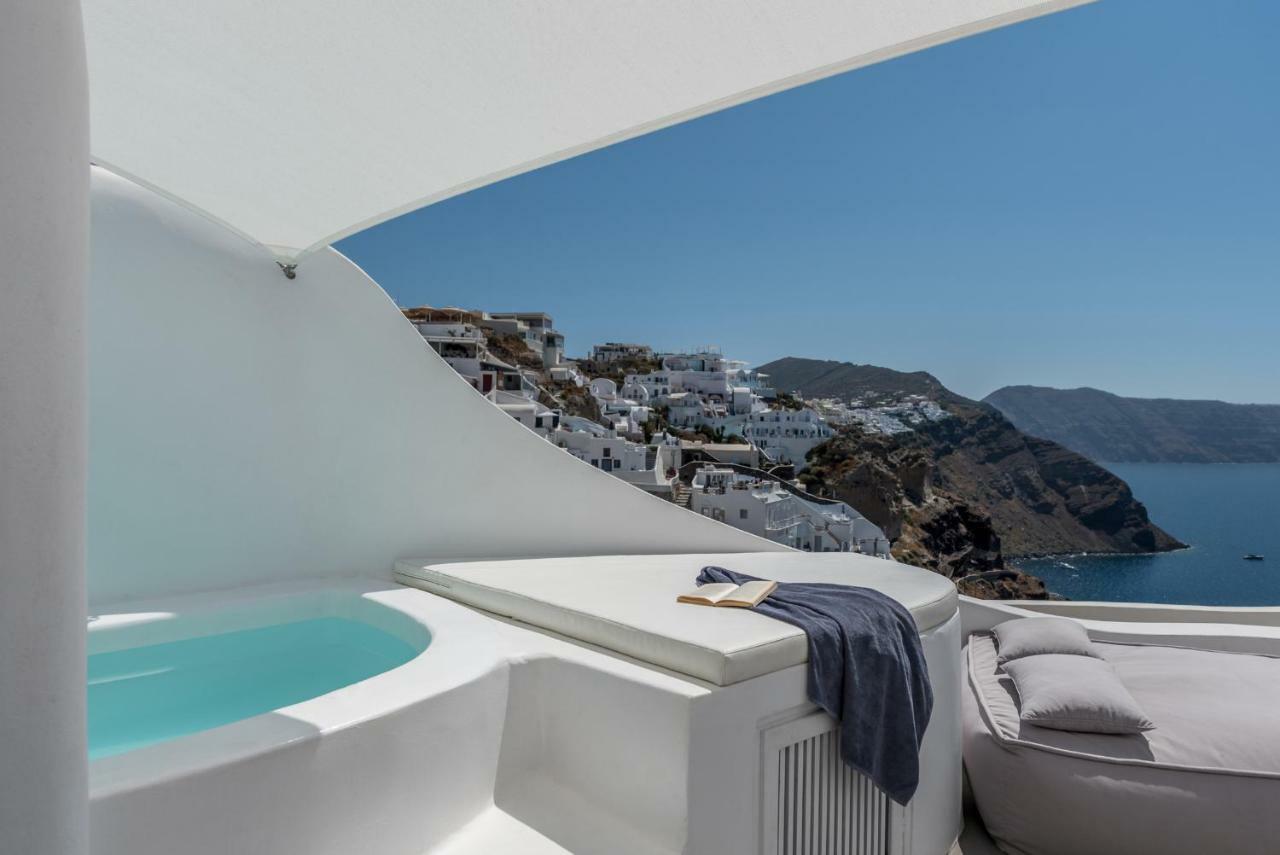 Chelidonia Luxury Suites Oia  Exterior photo